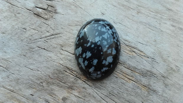 Cabochon obsidian, 30x21 mm