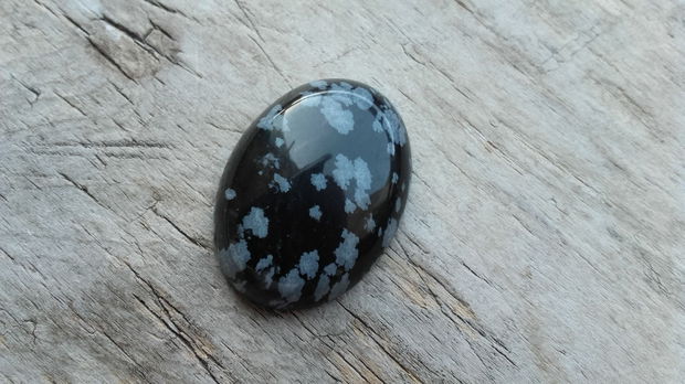 Cabochon obsidian, 30x21 mm