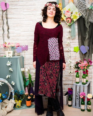 bluza tricotata ,peticita ,lalaie