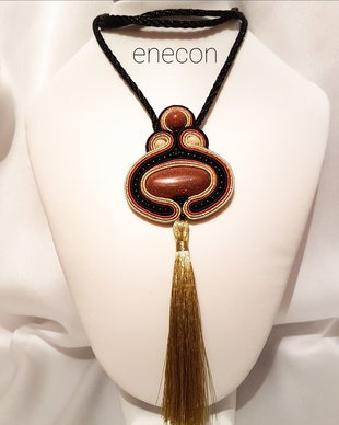 Pandantiv soutache lung cu piatra soarelui