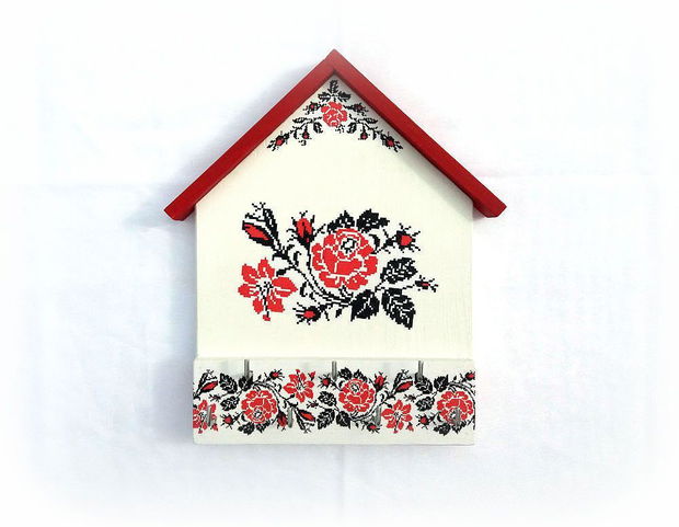 Cuier din lemn handmade motiv traditional - 132931