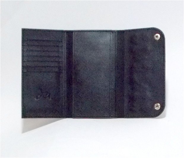 Geanta din piele naturala + portofel , handmade, cusuta manual pe capac, cu broderie, motiv popular