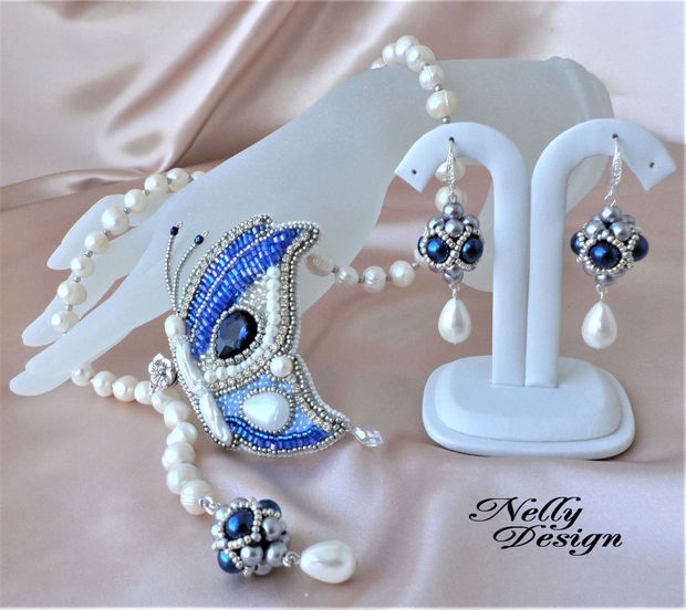 REZERVAT - "Pearls and Butterfly" - Set colier si cercei