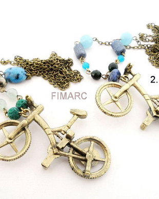 ''Cu bicicleta la sosea''- colier