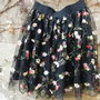 Fusta de tulle brodat