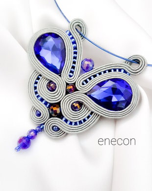 Colier soutache gri cu cristale