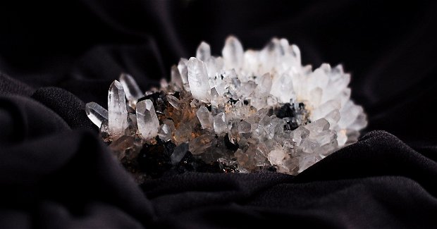 Specimen - Cluster Quartz  & calcit, barita - de la mina Herja
