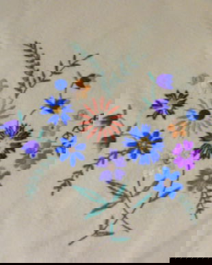 Fata de masa cu broderie