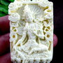 K0110 - Pandantiv, tridacna, Guanyin, 58x37x7mm