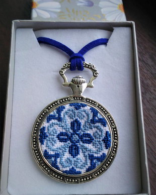 Medalion etno "Floare Albastra"