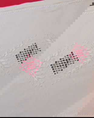 Traversa cu broderie