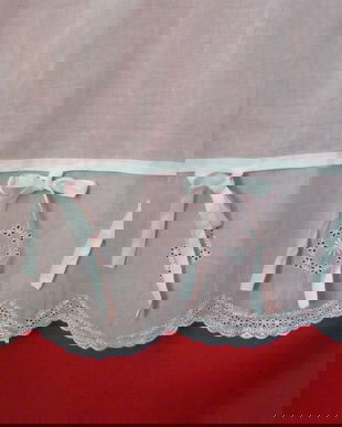 Perdea cu broderie-noua