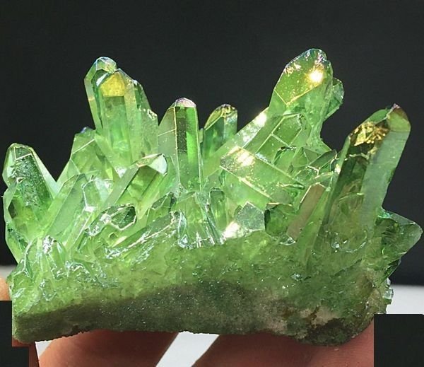 K0145 - Cristal cuart aura druzy, verde deschis, 59x43x38mm, 97g