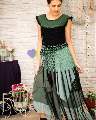 rochie  verde , cu croset , din petice