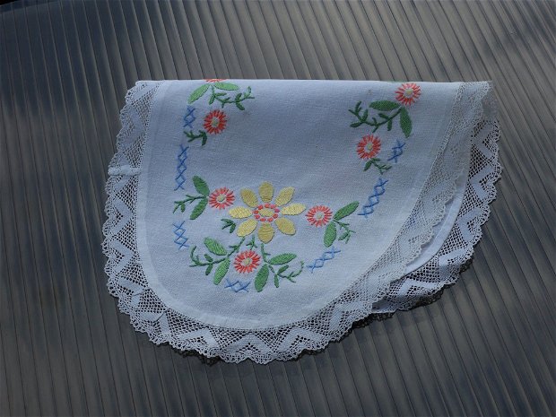 Broderie25