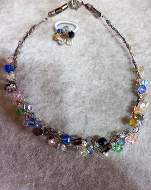 Set colier crosetat si inel cu cristale tip swarovski - shine
