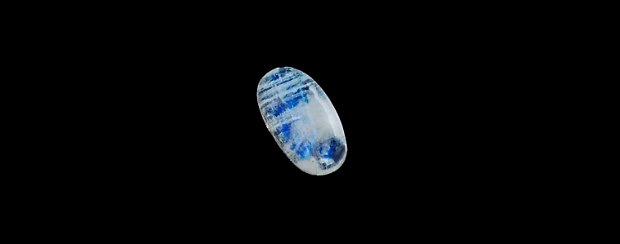 Moonstone  albastru oval - aprox  15 x 9 mm [ M 13]