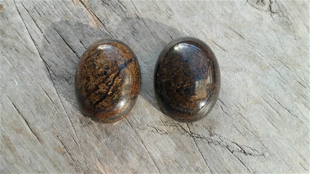 Cabochon bronzit, 20x15 mm (2 buc)