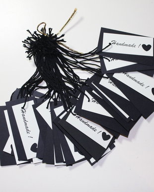 Price tags. Etichete cu mesajul Handmade. Etichete negru / alb