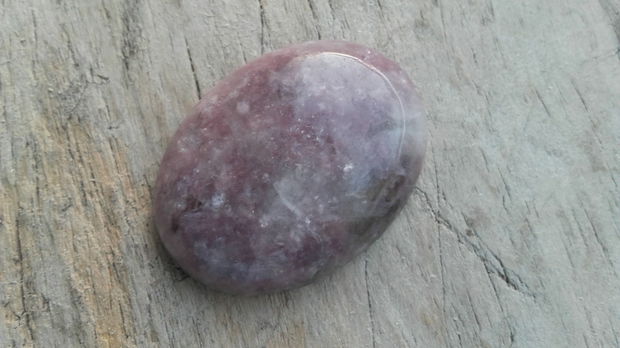 Cabochon lepidolit, 40x30 mm