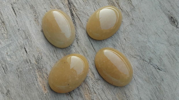 Cabochon aventurin galben, 30x22 mm