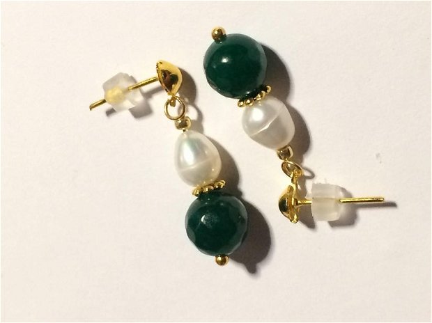 Cercei auriti cu agate si perle (394)