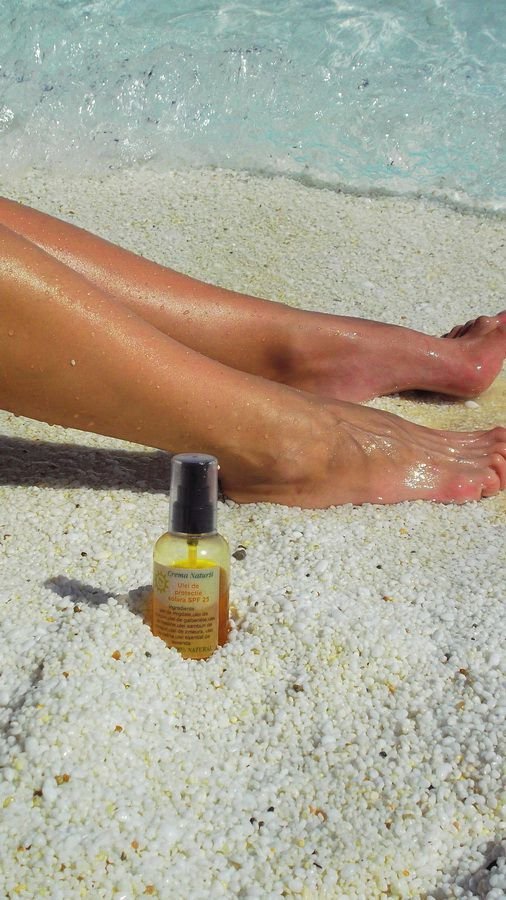 Ulei de plaja spf 15 100% natural cu 6 uleiuri protectoare si hidratante