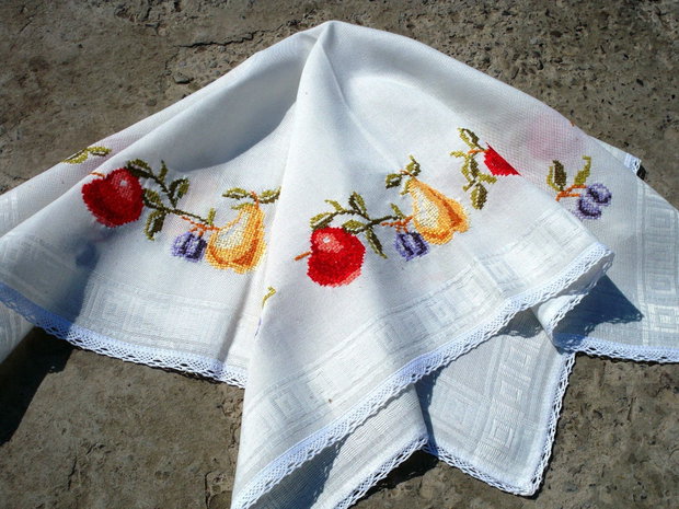 Broderie44
