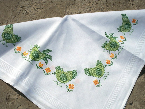 Broderie48