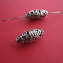 Margele metalice mari ovale cu model floral aprox 26.5x11 mm