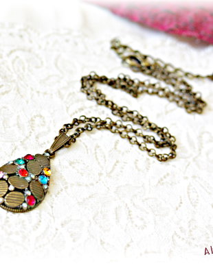 Colier Picatura cu cristale Swarovski multicolore