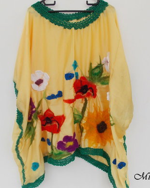 Bluza din matase naturala, crosetata, cu flori impaslite
