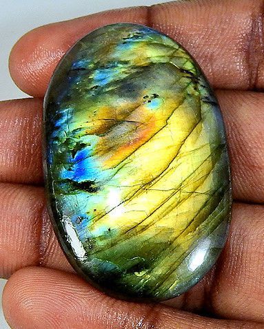 Cabochon labradorit