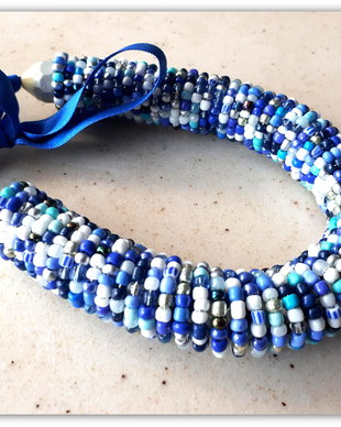 Colier  ,,Blue''