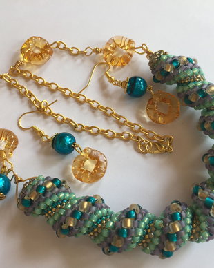 MINT AND LAVENDER-toho,murano,zamac