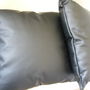 Set 2 perne imitatie piele-NOI