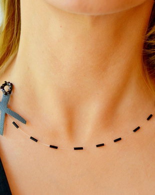 Colier -  Scissor Cutting