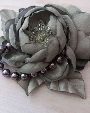 Brosa floare textila/Brosa textila