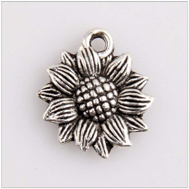 9983 - (12b) Charms, aliaj metalic argintiu antichizat, floarea soarelui, 18x15x3mm