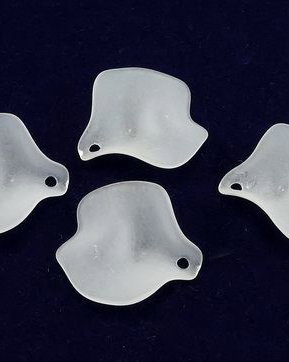 Pandantiv din acril, frosted, frunza, 25x24x3 mm