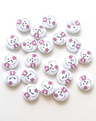 Nasturi din lemn. Nasturi rotunzi. Nasturi Hello Kitty