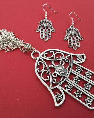 Set mana lui Hamsa