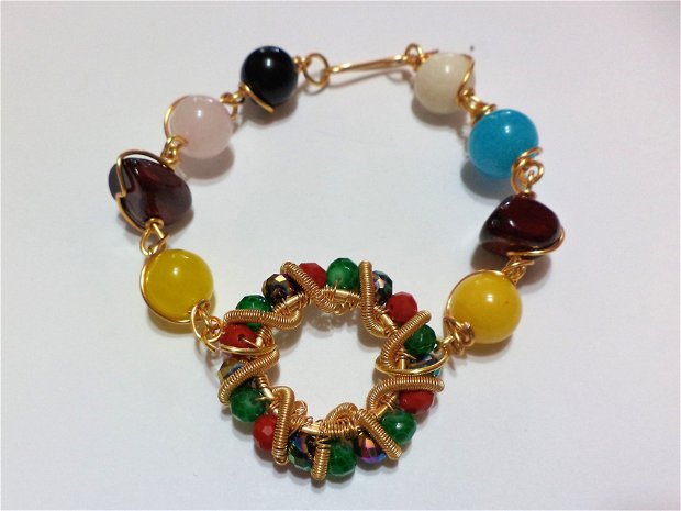 Bratara handmade din sarma gilt,pietre semipretioase si cristale fatetate - parrot bracelet