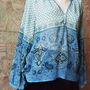 bluza albastra tip ie de voal