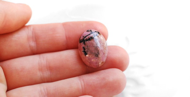 Cabochon rodonit  -  natural - L29