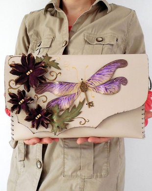 Poseta plic handmade unicat din piele naturala - Summer Dragonfly