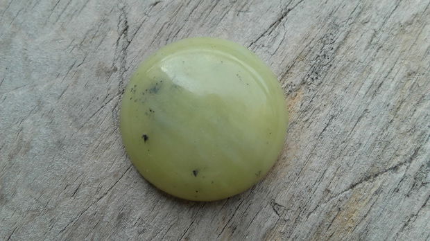 Cabochon jad lemon, 30 mm