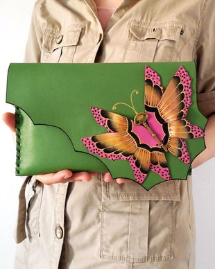 poseta plic handmade unicat din piele - Butterfly Key