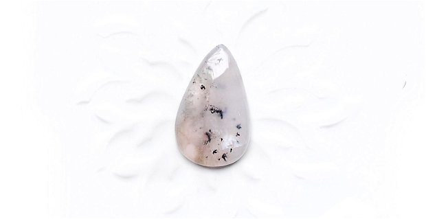 Cabochon  opal dendritic - L43