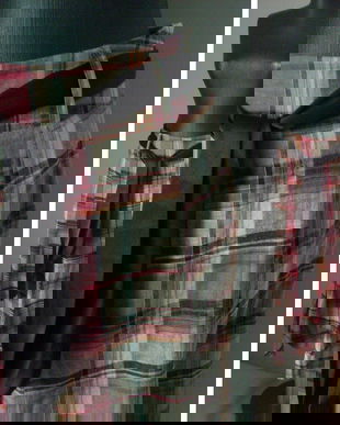 Maria Kaneva fusta in